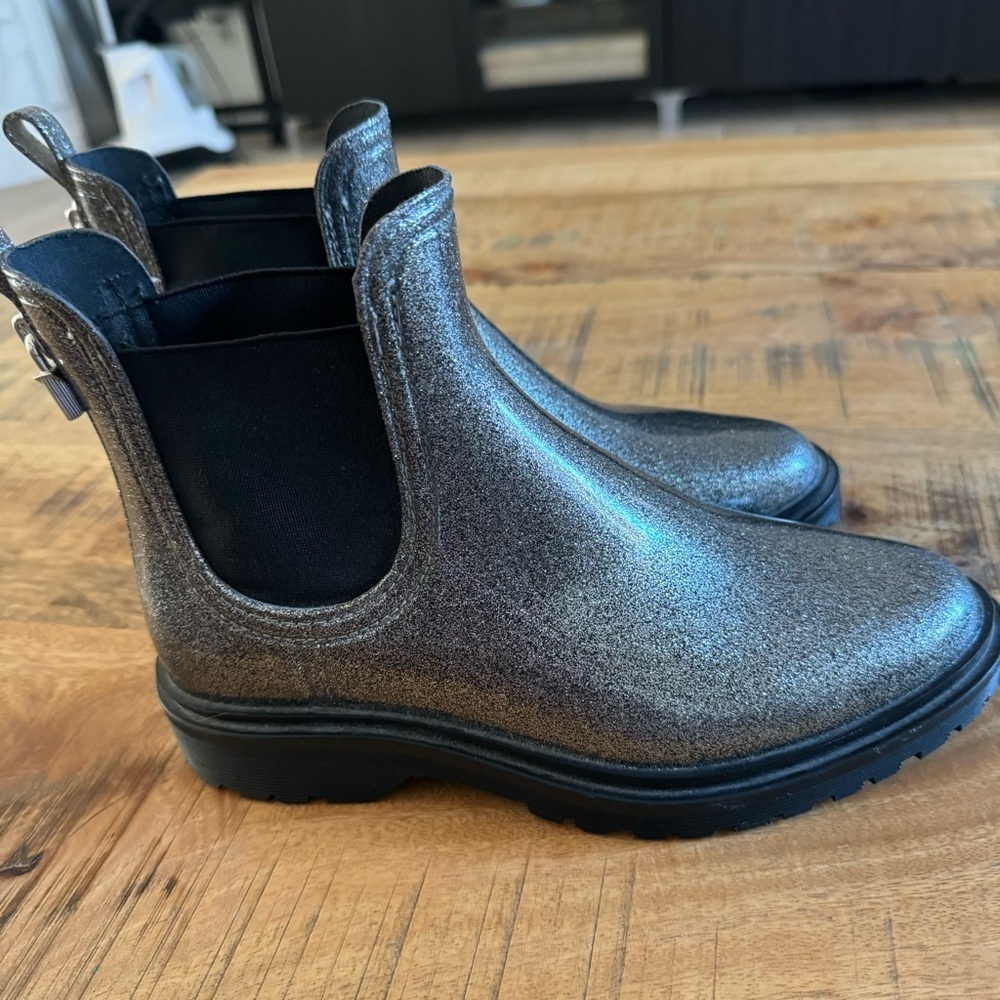 MICHAEL Michael Kors Womens Tipton Rain Gunmetal Metallic Booties Size 8
